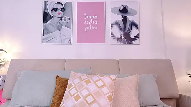 ChloeFerreira online show from April 9, 2026, 4:47 am