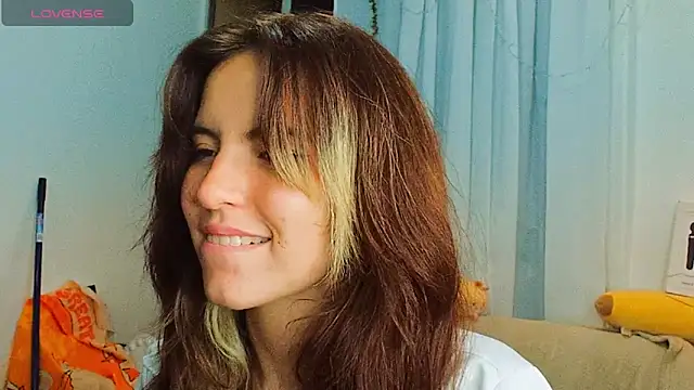 cherrybom969 online show from February 8, 2025, 8:09 am