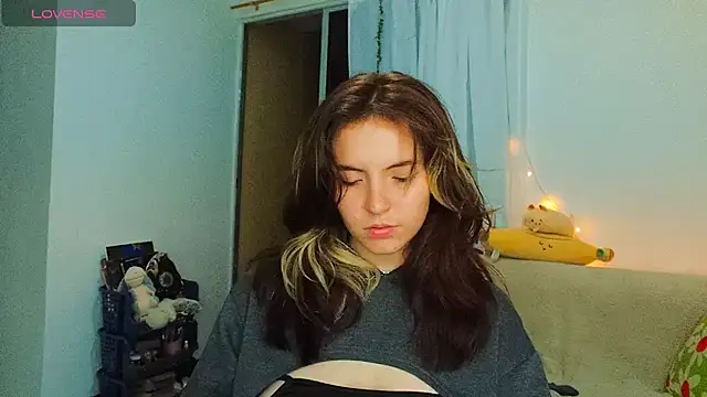 cherrybom969 online show from March 2, 2025, 8:38 am