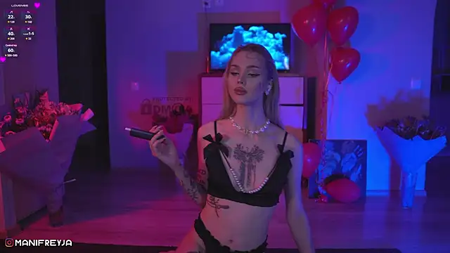 ManiFreyja online show from February 27, 2025, 9:58 pm