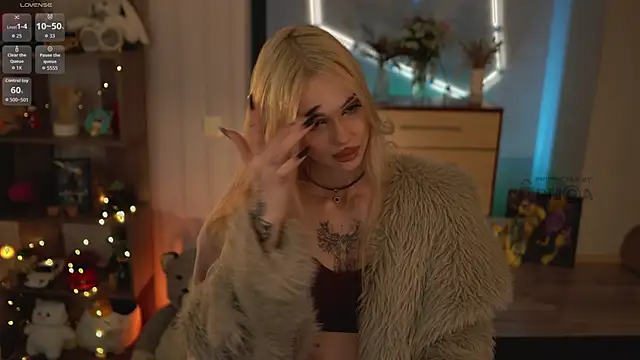 ManiFreyja online show from April 10, 2026, 7:54 pm