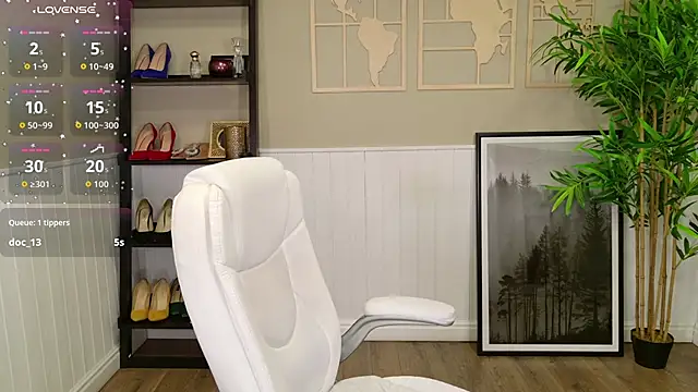 LadyLeea online show from September 13, 2025, 5:18 am