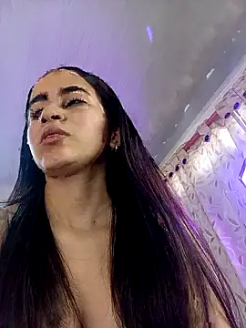 Mia Fischer online show from September 18, 2025, 7:17 pm