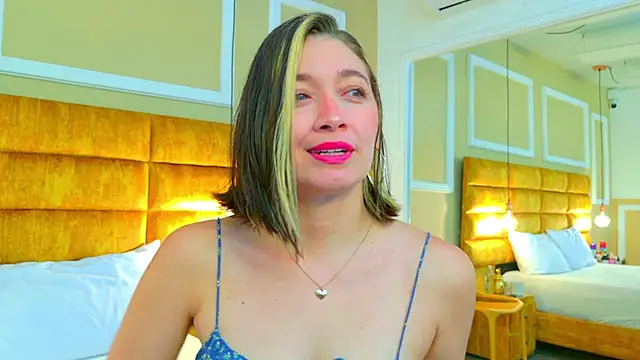 Snapshot of adarussell chatting on February 27, 2026, 5:02 pm adarussell online show from February 27, 2026, 5:02 pm