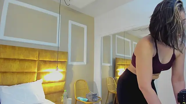 Snapshot of adarussell chatting on February 2, 2026, 2:05 pm adarussell online show from February 2, 2026, 2:05 pm