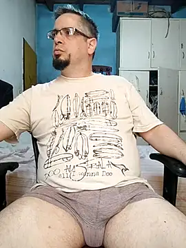 Snapshot of MrBig_2024 chatting on February 7, 2025, 5:07 pm MrBig 2024 online show from February 7, 2025, 5:07 pm