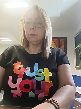 Snapshot of andre_soto_ chatting on July 11, 2026, 3:23 pm andre soto online show from July 11, 2026, 3:23 pm