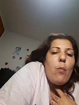 kittymorenita26 online show from January 4, 2025, 3:07 pm