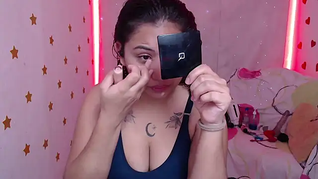 valeriia  118 online show from February 23, 2025, 5:01 am