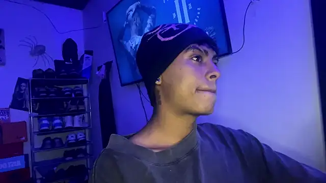  Billowy  online show from December 5, 2025, 6:01 am