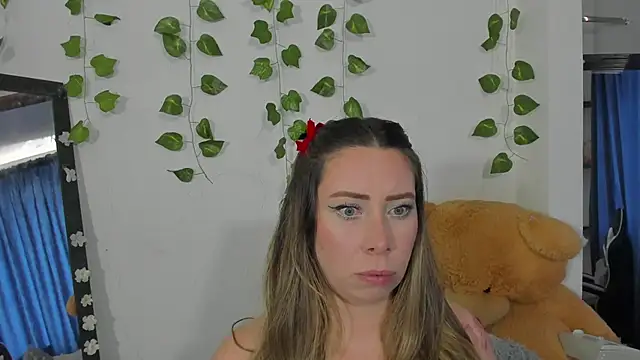 JanneKim online show from October 31, 2025, 2:13 pm