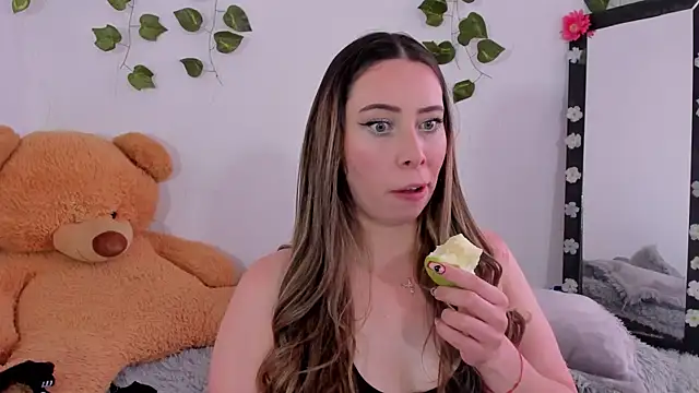 JanneKim online show from September 14, 2025, 4:40 pm