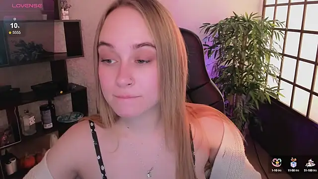 LianaBright online show from March 22, 2025, 5:28 am