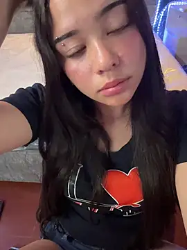 Snapshot of Paloma__LS chatting on May 15, 2026, 6:06 pm Paloma LS online show from May 15, 2026, 6:06 pm
