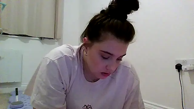 Krystal Tx online show from March 31, 2026, 7:05 pm