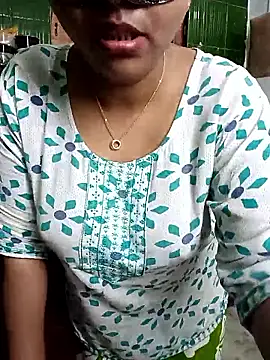 EeshaBhabi online show from April 8, 2026, 1:56 pm