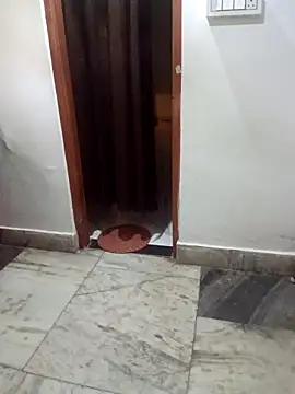 EeshaBhabi online show from April 2, 2026, 8:21 am