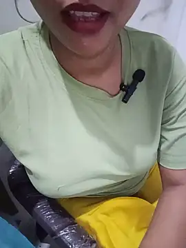 EeshaBhabi online show from July 15, 2026, 1:51 pm