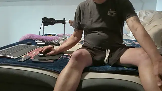 mywhoresmaster4u online show from March 14, 2025, 4:30 pm