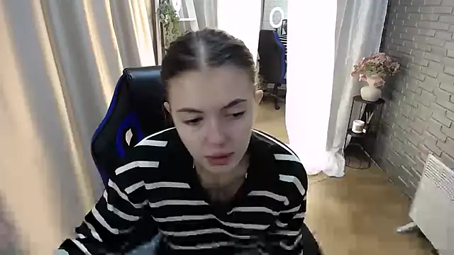 Ritaneer online show from October 5, 2025, 8:16 am