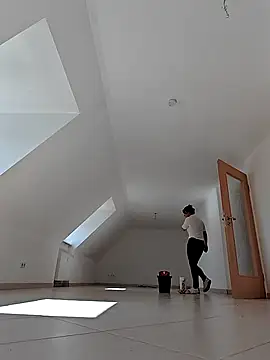 stunning Rosi online show from September 18, 2025, 11:57 am