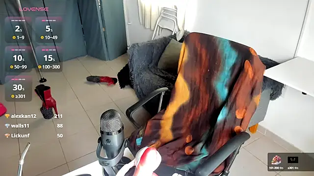 jessiburningheels online show from February 16, 2025, 9:38 pm