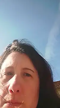 Lauzo21 online show from March 6, 2025, 1:35 pm