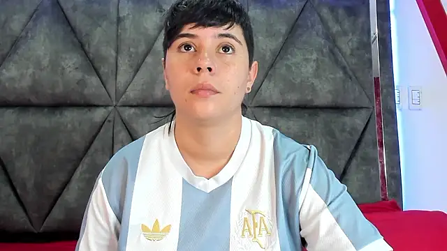 AbbySmiitth  online show from February 13, 2026, 12:49 pm