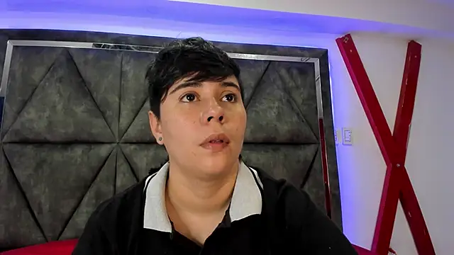 AbbySmiitth  online show from February 19, 2026, 10:07 pm