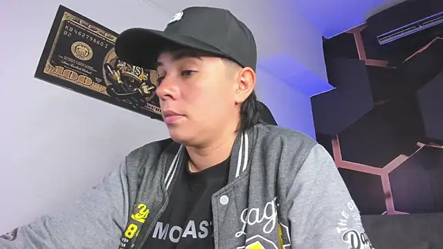 AbbySmiitth  online show from October 13, 2025, 7:26 pm