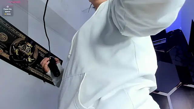 AbbySmiitth  online show from November 28, 2025, 12:49 pm