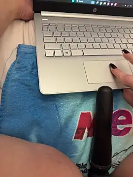 yourcutesarah online show from December 19, 2025, 11:23 am