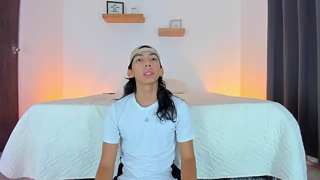 serge 7 online show from March 6, 2025, 6:48 pm