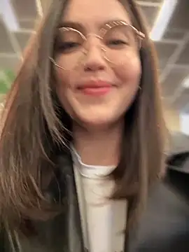 meow girl online show from October 1, 2025, 9:58 am