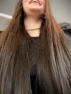 meow girl online show from March 18, 2026, 2:52 pm