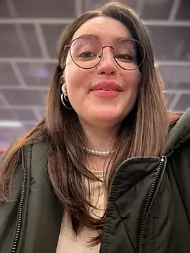 Snapshot of meow_girl chatting on February 10, 2026, 11:09 am meow girl online show from February 10, 2026, 11:09 am