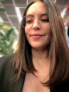 meow girl online show from September 29, 2025, 11:49 am