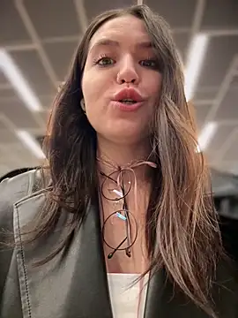 Snapshot of meow_girl chatting on February 2, 2026, 12:59 pm meow girl online show from February 2, 2026, 12:59 pm