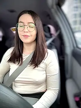 meow girl online show from January 14, 2026, 9:24 am