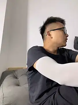 lixiaoshuai8 online show from March 6, 2025, 6:30 am