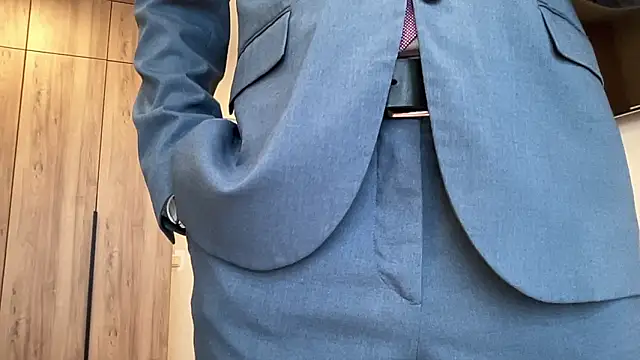 cute mark online show from March 4, 2026, 5:59 am