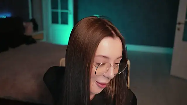 DinaCandy online show from March 27, 2026, 8:22 am