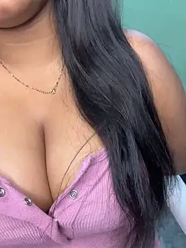 Snapshot of Ishaani_0 chatting on May 27, 2026, 6:04 pm Ishaani 0 online show from May 27, 2026, 6:04 pm