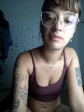 Snapshot of pepsicolacouple chatting on March 18, 2025, 2:40 am pepsicolacouple online show from March 18, 2025, 2:40 am