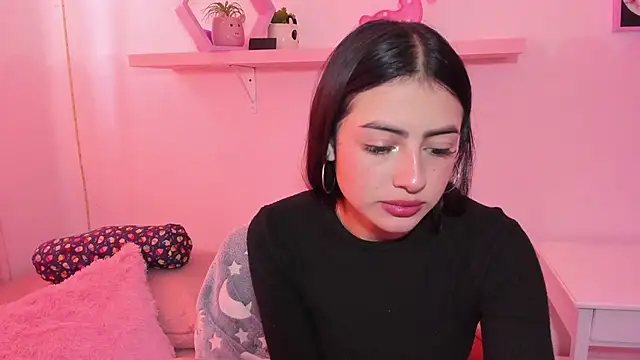 myeimmy 33 online show from February 6, 2025, 4:03 pm