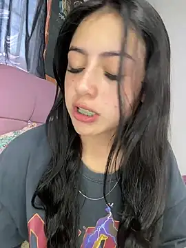 myeimmy 33 online show from January 16, 2025, 10:02 pm