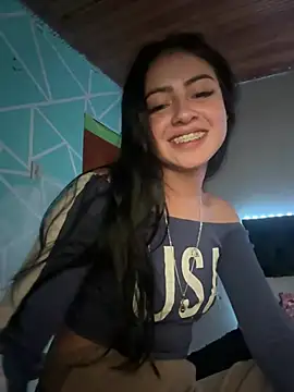 myeimmy 33 online show from January 11, 2025, 10:40 pm