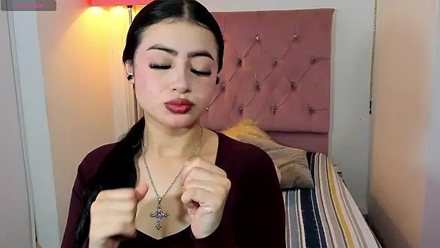 myeimmy 33 online show from March 14, 2025, 4:09 pm