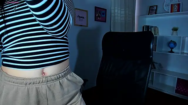 myeimmy 33 online show from February 17, 2025, 7:44 pm