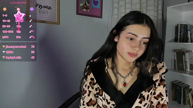 myeimmy 33 online show from February 24, 2025, 3:09 pm